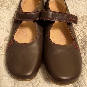 Rich brown girls loafers